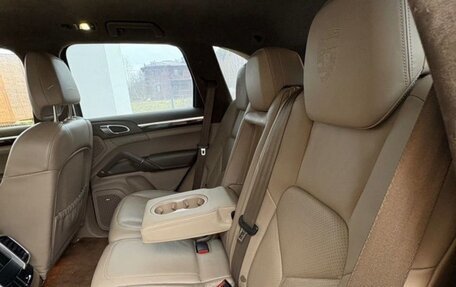 Porsche Cayenne III, 2012 год, 2 075 000 рублей, 17 фотография