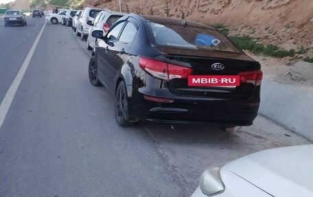 KIA Rio III рестайлинг, 2015 год, 450 000 рублей, 2 фотография
