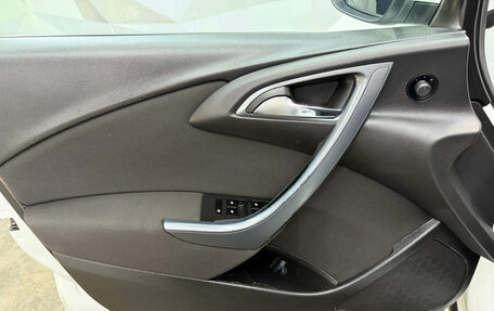 Opel Astra J, 2012 год, 580 000 рублей, 10 фотография