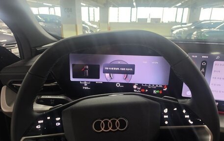 Audi Q5, 2026 год, 9 308 000 рублей, 15 фотография