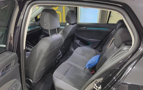 Volkswagen Golf VIII, 2023 год, 2 020 013 рублей, 13 фотография