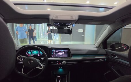 Volkswagen Golf VIII, 2023 год, 2 020 013 рублей, 12 фотография