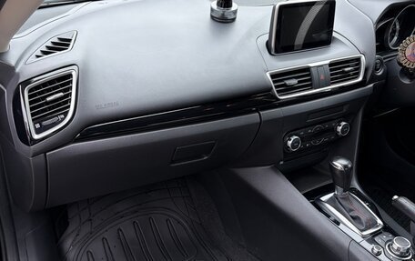 Mazda Axela, 2015 год, 1 350 000 рублей, 6 фотография