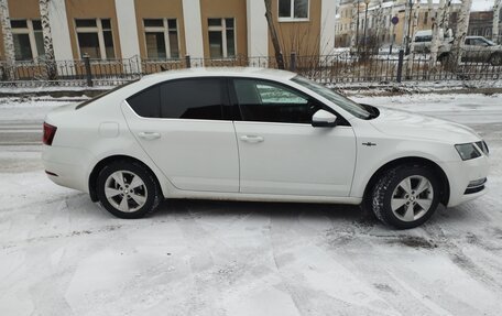 Skoda Octavia, 2018 год, 1 370 000 рублей, 3 фотография