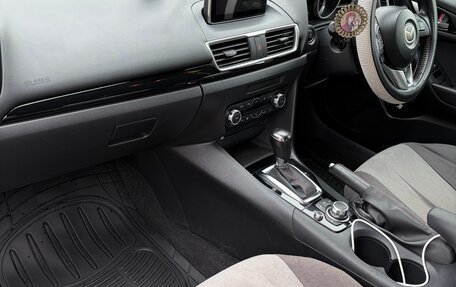 Mazda Axela, 2015 год, 1 350 000 рублей, 9 фотография