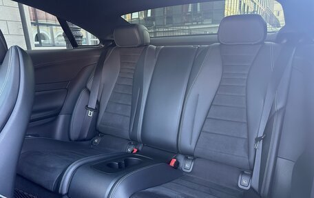 Mercedes-Benz E-Класс, 2019 год, 4 170 000 рублей, 15 фотография