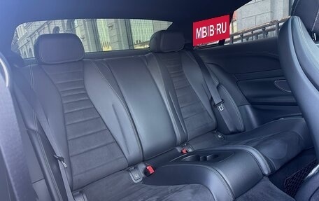 Mercedes-Benz E-Класс, 2019 год, 4 170 000 рублей, 10 фотография