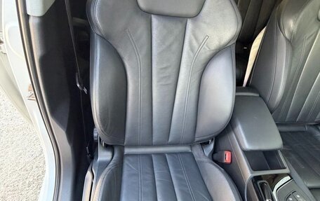 Audi A4, 2017 год, 2 350 000 рублей, 8 фотография