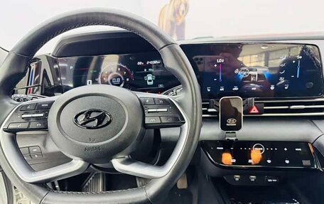 Hyundai Elantra, 2023 год, 1 625 000 рублей, 6 фотография