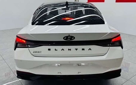 Hyundai Elantra, 2023 год, 1 625 000 рублей, 12 фотография