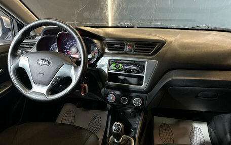 KIA Rio III рестайлинг, 2015 год, 700 000 рублей, 10 фотография