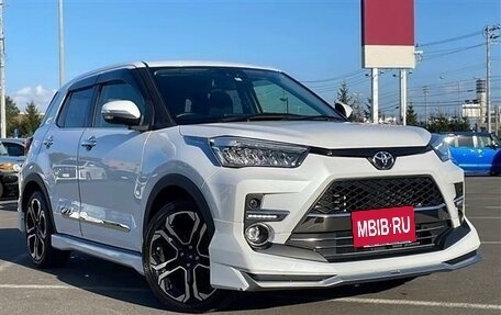Toyota Raize I, 2022 год, 1 220 000 рублей, 3 фотография