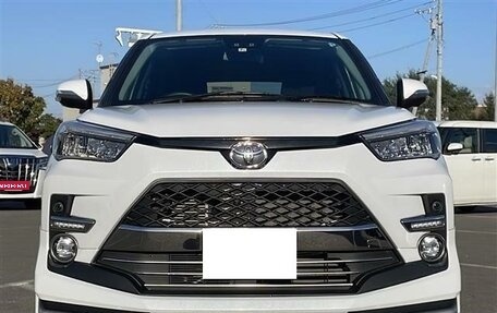 Toyota Raize I, 2022 год, 1 220 000 рублей, 2 фотография