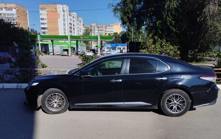 Toyota Camry, 2019 год, 2 670 000 рублей, 2 фотография