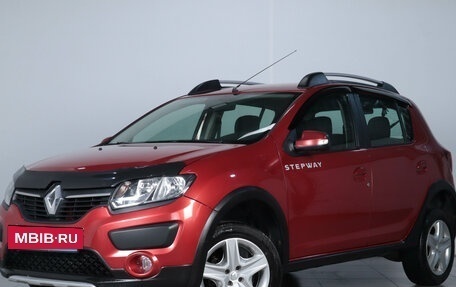 Renault Sandero II рестайлинг, 2014 год, 909 000 рублей, 2 фотография