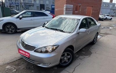Toyota Camry V40, 2004 год, 585 000 рублей, 1 фотография