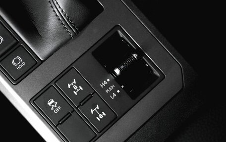 Toyota Land Cruiser Prado, 2026 год, 10 450 000 рублей, 24 фотография