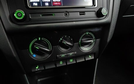 Skoda Rapid I, 2018 год, 999 000 рублей, 15 фотография
