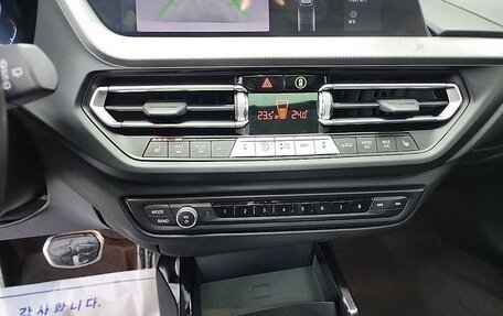 BMW 1 серия, 2022 год, 2 200 013 рублей, 10 фотография