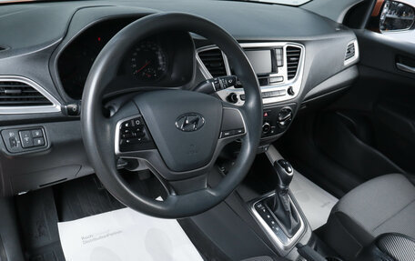 Hyundai Solaris II рестайлинг, 2019 год, 1 359 000 рублей, 8 фотография