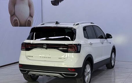 Volkswagen T-Cross I, 2022 год, 1 174 000 рублей, 4 фотография