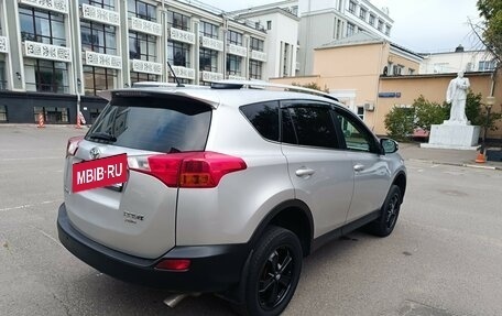 Toyota RAV4, 2013 год, 1 850 000 рублей, 6 фотография