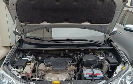 Toyota RAV4, 2013 год, 1 850 000 рублей, 18 фотография