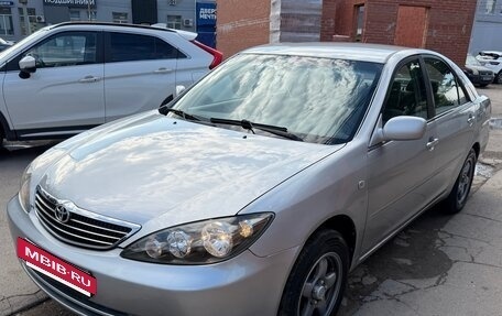 Toyota Camry V40, 2004 год, 585 000 рублей, 4 фотография