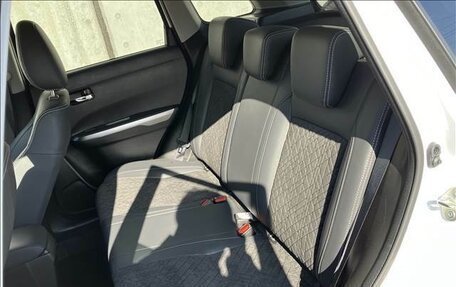 Suzuki Escudo IV, 2022 год, 1 490 000 рублей, 15 фотография