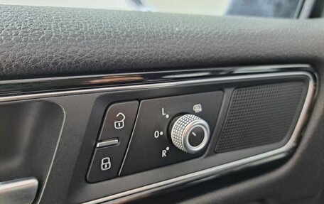 Volkswagen Touareg III, 2017 год, 3 200 000 рублей, 25 фотография
