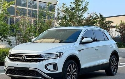 Volkswagen T-Roc I, 2023 год, 1 910 000 рублей, 1 фотография