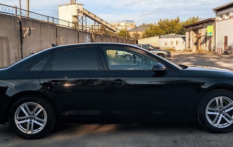 Audi A4, 2019 год, 2 700 000 рублей, 4 фотография