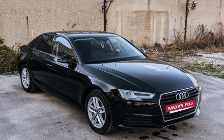 Audi A4, 2019 год, 2 700 000 рублей, 3 фотография