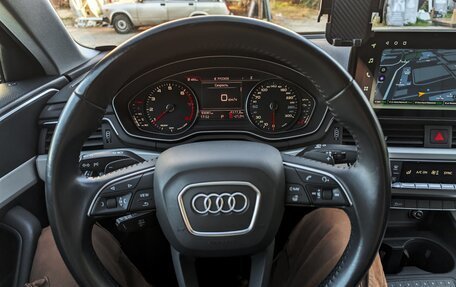 Audi A4, 2019 год, 2 700 000 рублей, 25 фотография