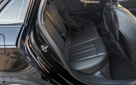 Audi A4, 2019 год, 2 700 000 рублей, 30 фотография