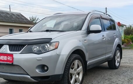 Mitsubishi Outlander III рестайлинг 3, 2008 год, 1 255 000 рублей, 2 фотография