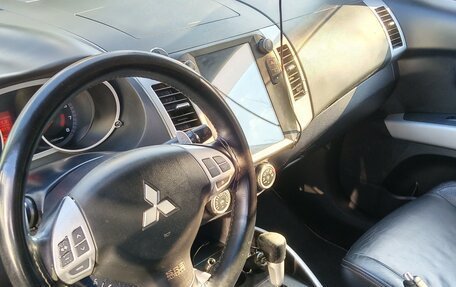 Mitsubishi Outlander III рестайлинг 3, 2008 год, 1 255 000 рублей, 9 фотография