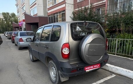 Chevrolet Niva I рестайлинг, 2012 год, 560 000 рублей, 3 фотография