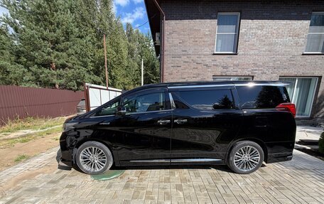 Toyota Alphard III, 2021 год, 5 300 000 рублей, 10 фотография