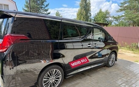 Toyota Alphard III, 2021 год, 5 300 000 рублей, 12 фотография