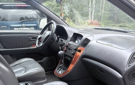 Lexus RX IV рестайлинг, 2000 год, 800 000 рублей, 5 фотография