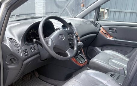 Lexus RX IV рестайлинг, 2000 год, 800 000 рублей, 6 фотография