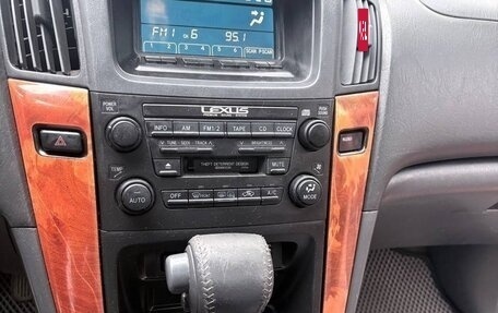 Lexus RX IV рестайлинг, 2000 год, 800 000 рублей, 8 фотография