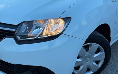 Renault Logan II, 2015 год, 490 000 рублей, 2 фотография