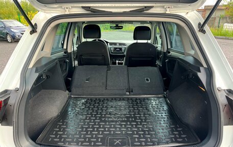 Volkswagen Tiguan II, 2017 год, 1 637 000 рублей, 28 фотография
