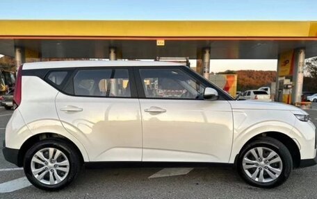 KIA Soul III, 2022 год, 1 850 000 рублей, 3 фотография
