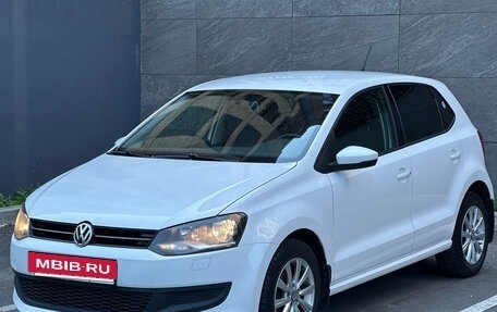Volkswagen Polo VI (EU Market), 2014 год, 860 000 рублей, 2 фотография