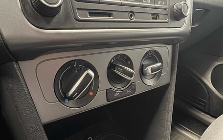 Volkswagen Polo VI (EU Market), 2016 год, 1 100 000 рублей, 13 фотография