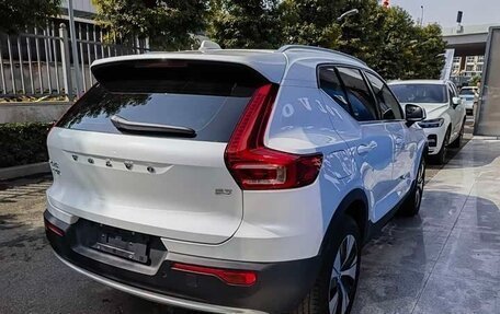 Volvo XC40 I, 2024 год, 3 600 000 рублей, 4 фотография