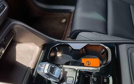 Volvo XC40 I, 2024 год, 3 600 000 рублей, 13 фотография